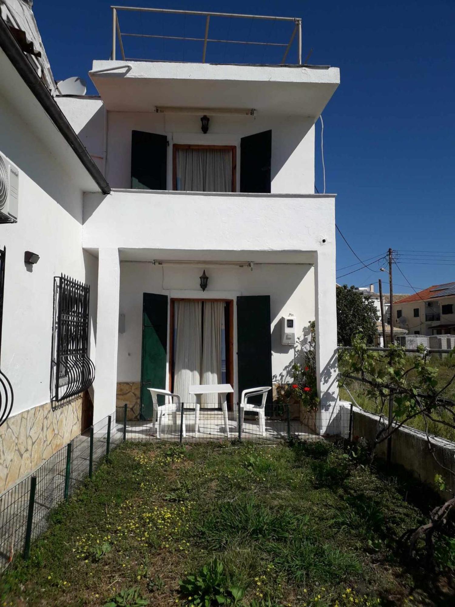 Lakis Apartments Ахарави Экстерьер фото